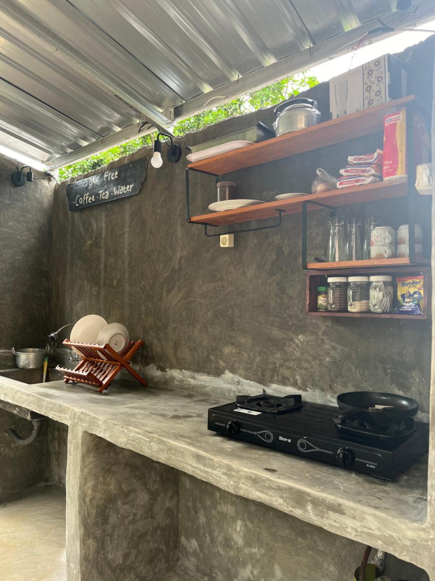 Fullmoon Homestay Kuta  Экстерьер фото